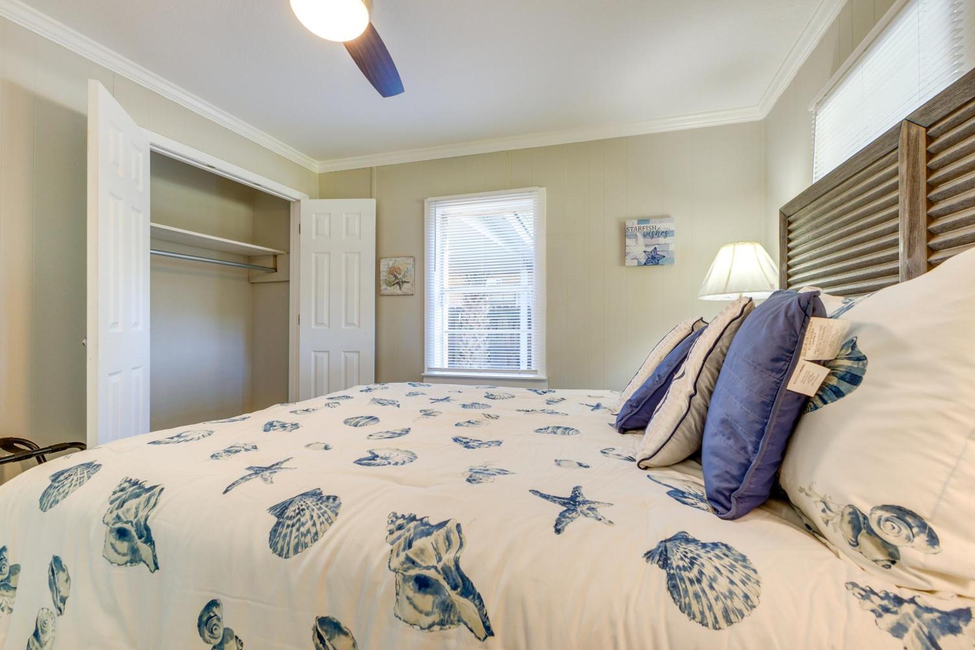 Holiday home Charming About 2 Mi To Marina
