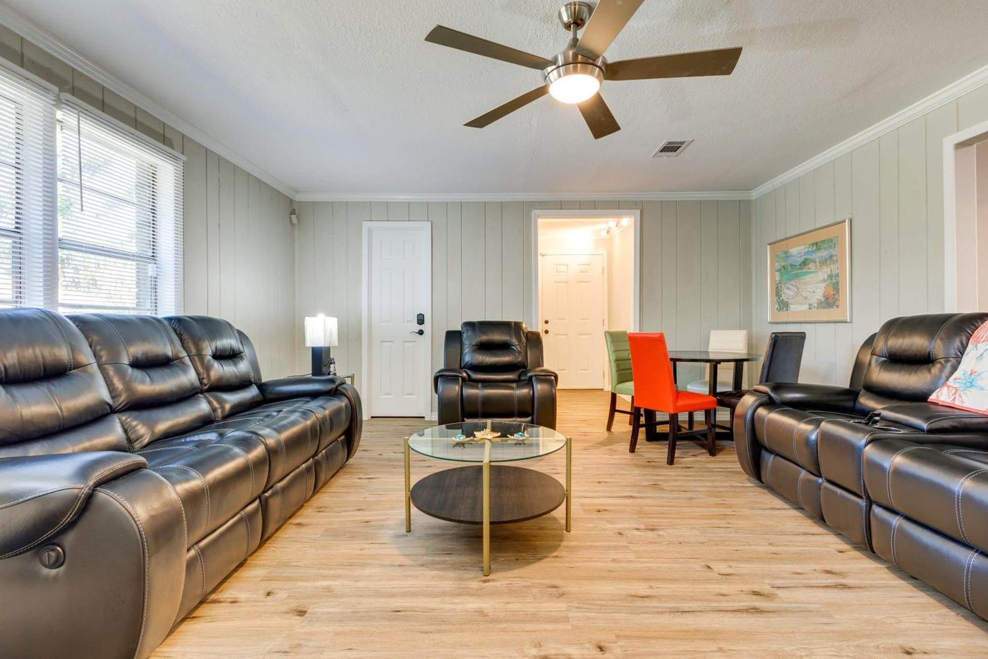 Holiday home Charming About 2 Mi To Marina